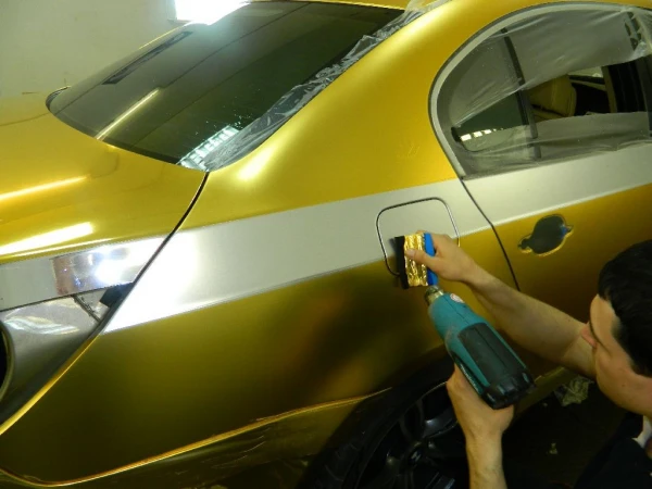 zolotaya matovaya chrom bmw 5 20130530 1806433681