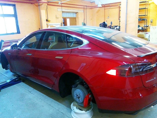 okleyka tesla 4 20150922 1127046590