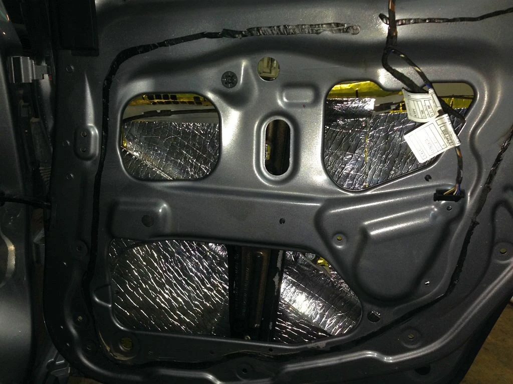 shumoizolyaciya bmw f10 23 20151006 1654309087