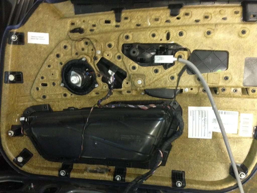 shumoizolyaciya bmw f10 29 20151006 1817023182