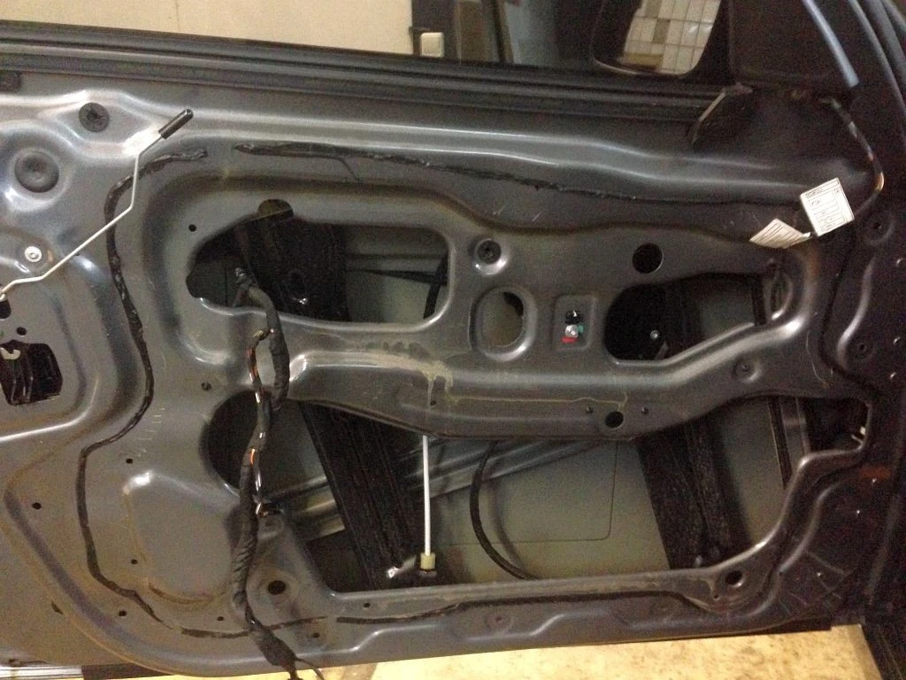 shumoizolyaciya bmw f10 30 20151006 1652962437