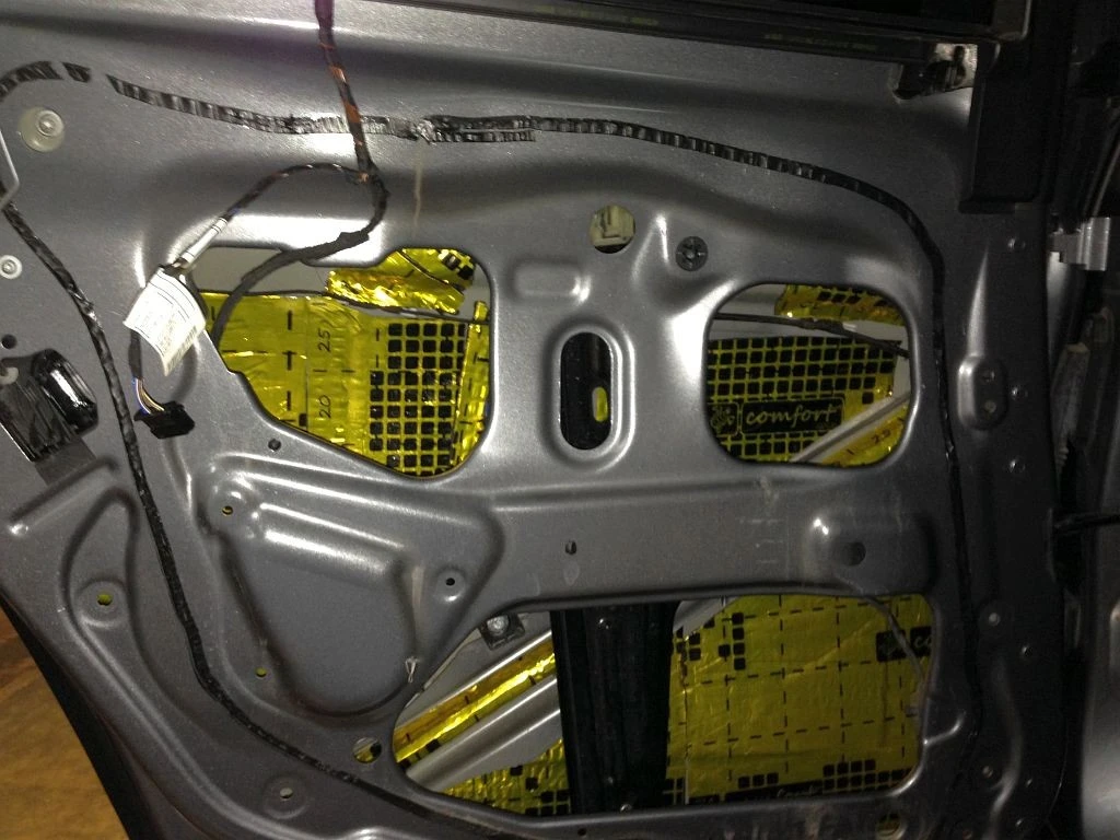 shumoizolyaciya bmw f10 37 20151006 1701043866
