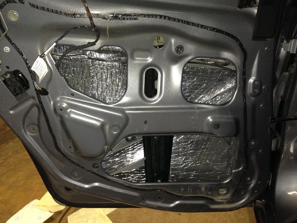 shumoizolyaciya bmw f10 38 20151006 1639750020