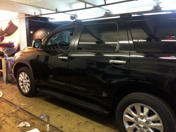 okleyka poliuretanovoy plenkoy toyota sequoia 1 20161117 2010183011