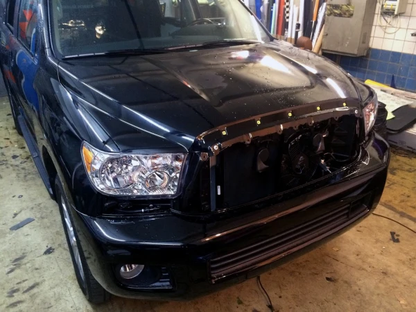 okleyka poliuretanovoy plenkoy toyota sequoia 3 20161117 1557786815
