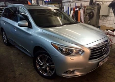 Оклейка авто Infiniti jx серой матовой пленкой.