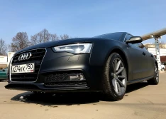 Оклейка прозрачной матовой пленкой Audi a5.