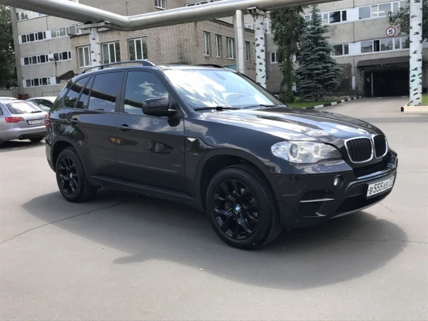 okleyka bmw x5 chernoy glyancevoi plenkoy 15 20180920 1157360160