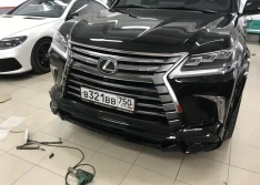 Антихром на авто Лексус lx.