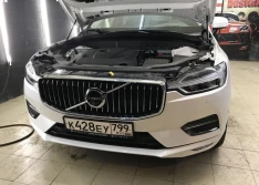 Защита морды Вольво xc60 полиуретановой пленкой.