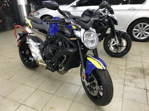 jkleyka moto agusta 3 20191126 1591674851