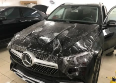 Оклейка Mercedes GLE полиуретановой пленкой в Москве.