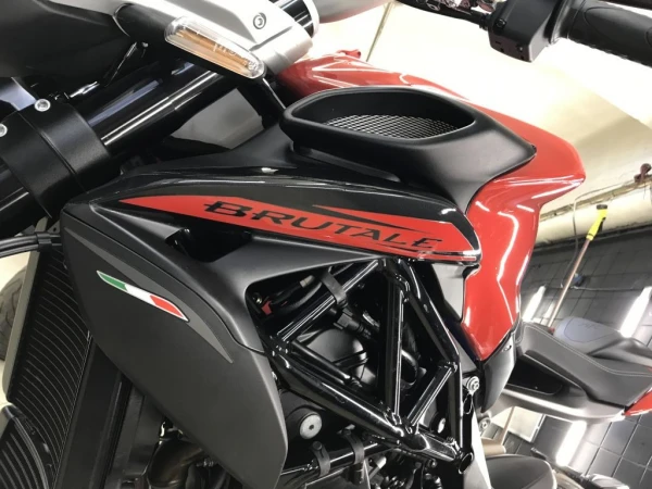 jkleyka moto agusta 39 20191126 1405415825