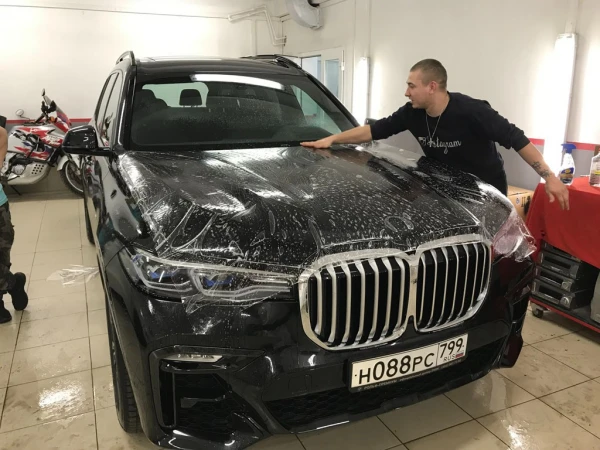 Оклейка полиуретаном bmw x7