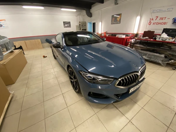 оклейка bmw 8 прозрачный сатин