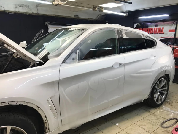 Оклейка защитной матовой пленкой bmw x6