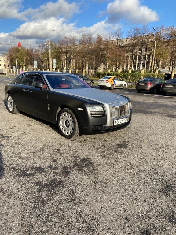 Оклейка RR Royce Ghost два цвета