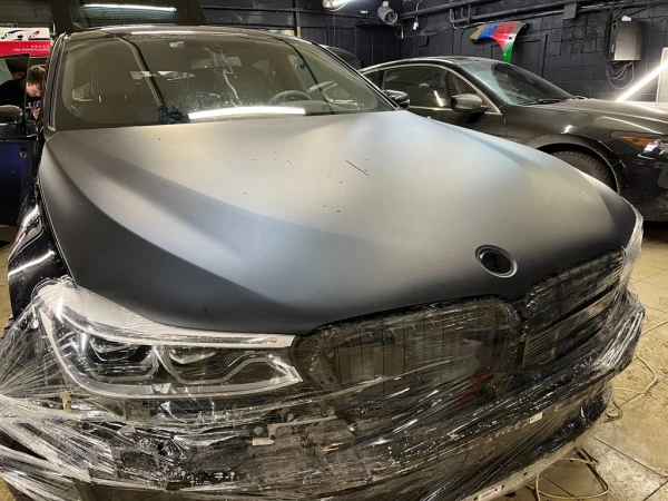 Оклейка полиуретановой пленкой bmw 5