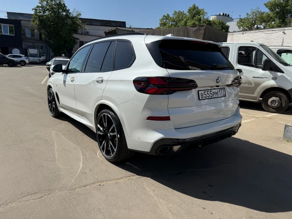 bronirovanie bmw x5 g05 poliuretanovoj plenkoj  