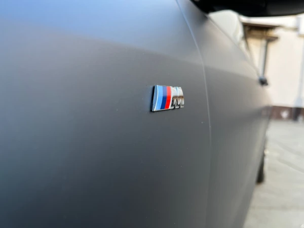 Оклейка Bmw 5 gt в матовый полиуретан