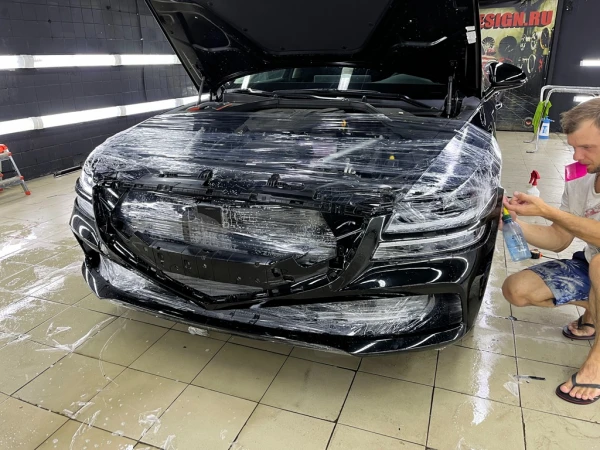 Оклейка Genesis g80
