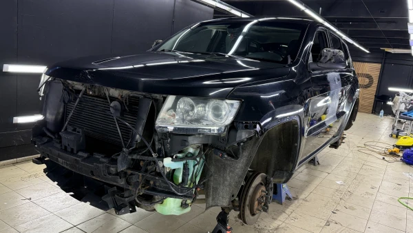 Оклейка JEEP в цветной черный полиур