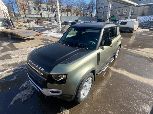 Оклейка матовым полиуретаном land rover defender