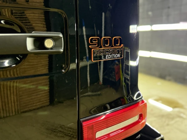 oklejka mercedes g   class brabus rocket 900 poliuretanovoj plenkoj  