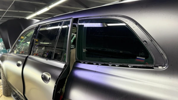 Оклейка Mercedes Gls в сатин полиуретан