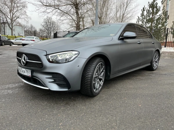 Оклейка Mercedes w213 в сатин полиуретан