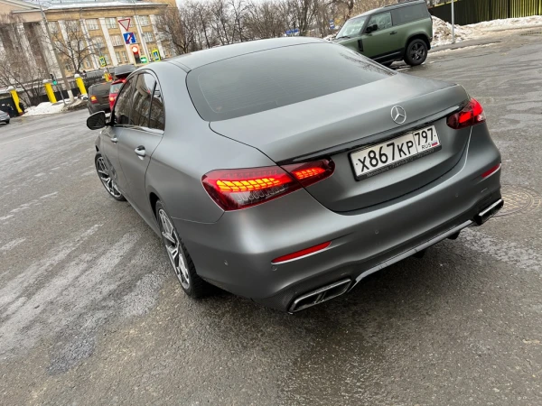 Оклейка Mercedes w213 в сатин полиуретан
