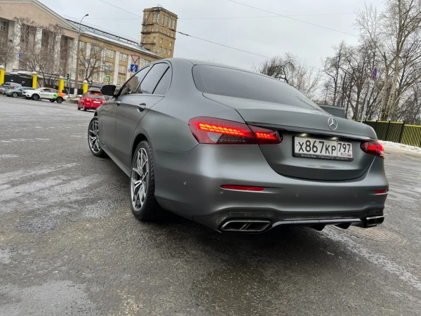 Оклейка Mercedes w213 в сатин полиуретан