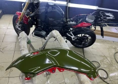 Оклейка мотоцикла BMW двумя пленками
