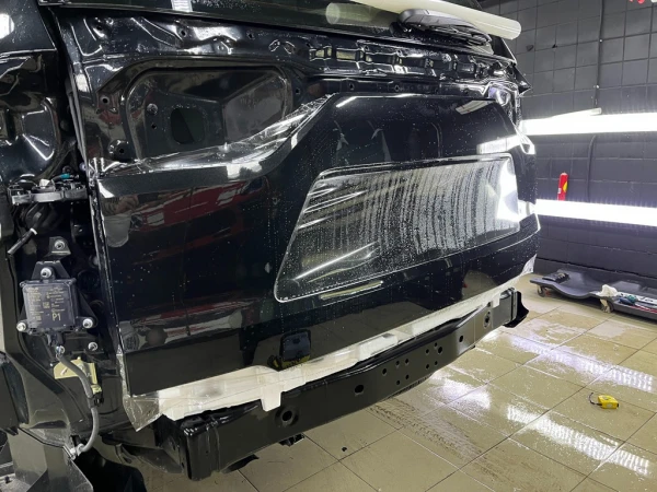 Оклейка полиуретановой пленкой Lexus