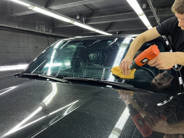 Оклейка полиуретановой пленкой Lexus