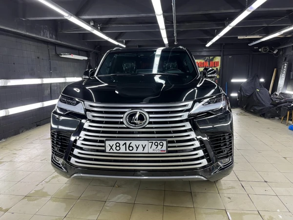 Оклейка полиуретановой пленкой Lexus