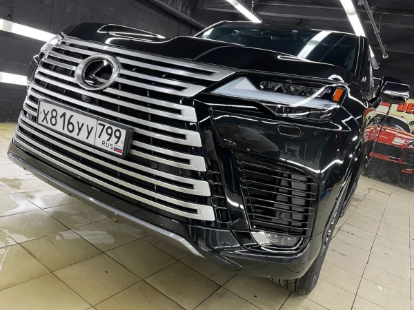 Оклейка полиуретановой пленкой Lexus