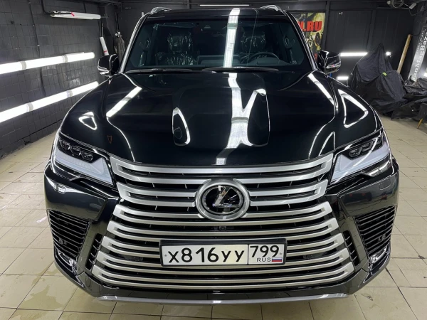 Оклейка полиуретановой пленкой Lexus