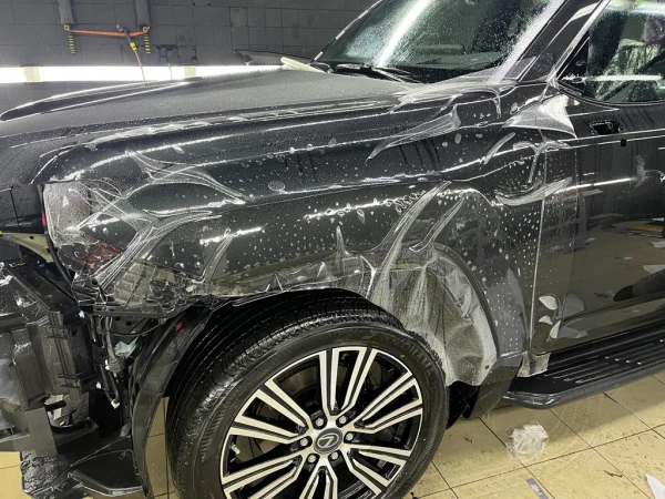 Оклейка полиуретановой пленкой Lexus