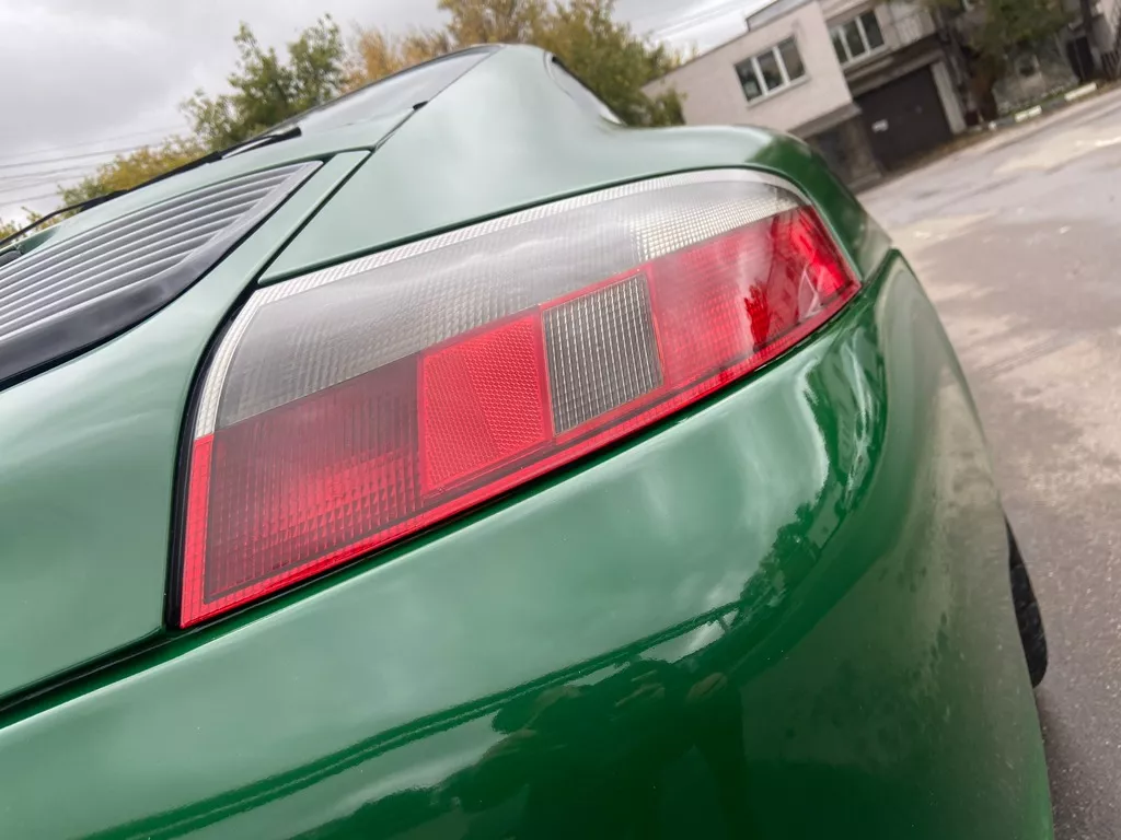 Оклейка Porsche 911 цветным полиуретано