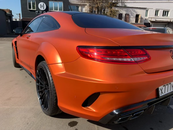 Оклейка цветным полиуретаном Mercedes s coupe