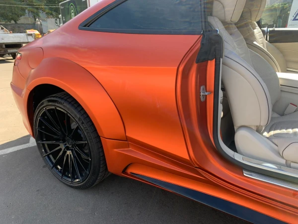 Оклейка цветным полиуретаном Mercedes s coupe