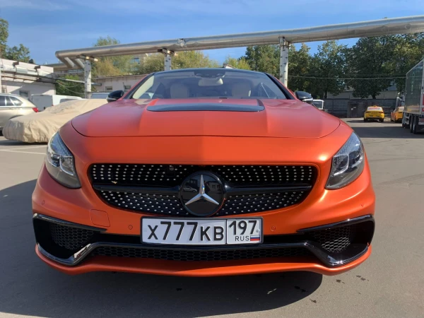 Оклейка цветным полиуретаном Mercedes s coupe