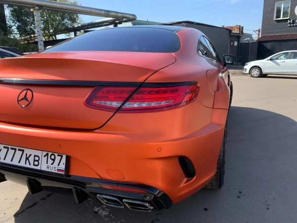 Оклейка цветным полиуретаном Mercedes s coupe