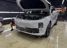 Оклейка защитной бронепленкой lixiang l6 
