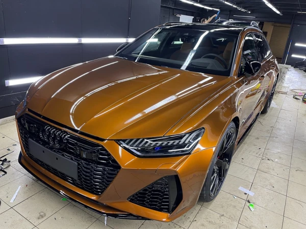 Оклейка защитной полиуретановой пленкой audi rs6 c8