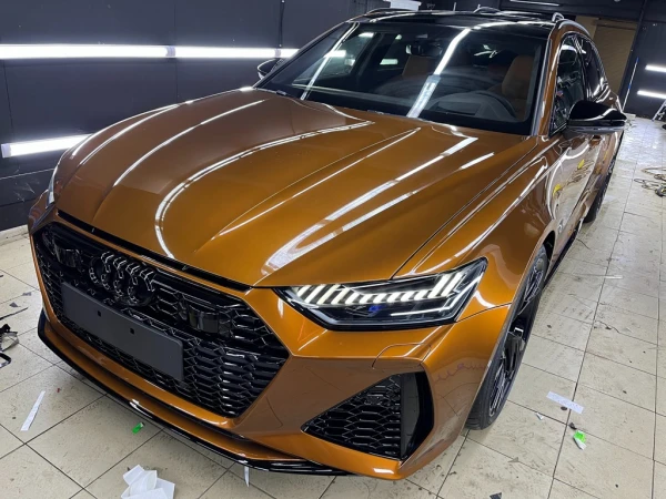 Оклейка защитной полиуретановой пленкой audi rs6 c8