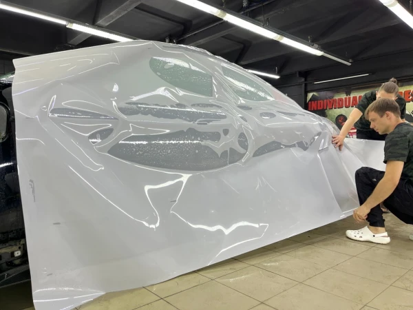 Оклейка защитной полиуретановой пленкой porsche taycan