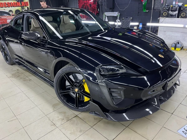 Оклейка защитной полиуретановой пленкой porsche taycan