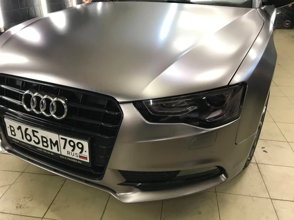 oklejka poliuretanovoj plenkoj audi a5  
